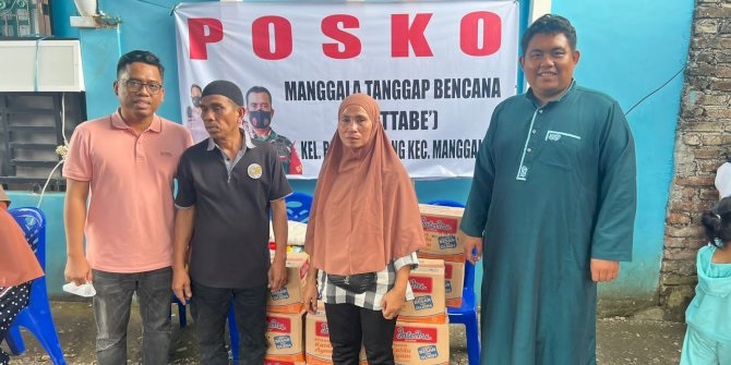 Anggota Dewan Imam Musakkar Turun Langsung Salurkan Bantuan Kepada Korban Kebakaran di Biring Romang